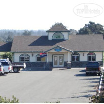 Emerald Dolphin Inn & Mini Golf 