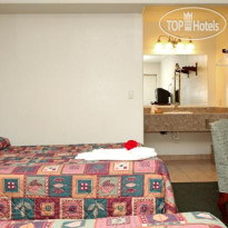 Monterey Oceanside Inn 