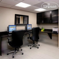 Holiday Inn Hotel & Suites Anaheim (1 Blk Disneyland) 