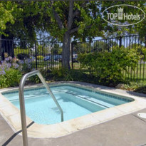 Best Western Plus Garden Court Inn 