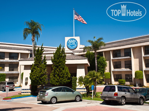 Hotel photo DoubleTree by Hilton Pomona 4*