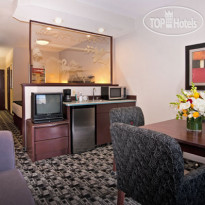 DoubleTree by Hilton Pomona 