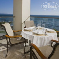 Dolphin Bay Resort & Spa