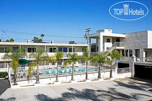 Hotelier's photos Motel 6 Newport Beach 2*