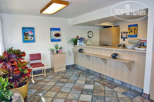 New photos from tourists Motel 6 Redding South 2*