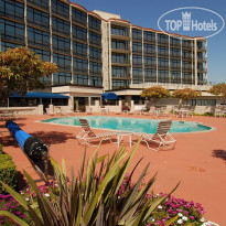 Red Lion Oakland International Airport 