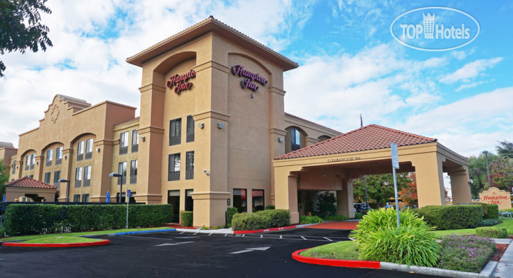 Hotel photo Hampton Inn Oakland-Hayward 3*