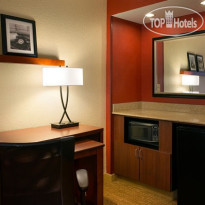 Courtyard by Marriott Palm Springs 
