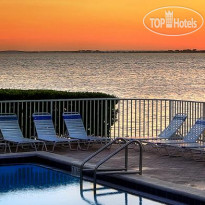 Sailport Waterfront Suites