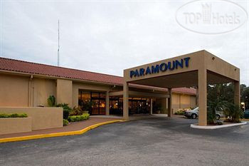 Hotel photo Paramount Plaza Hotel & Suites 3*