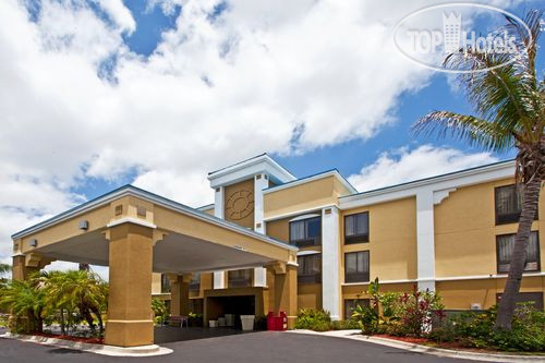 Hotelier's photos Holiday Inn Express Vero Beach-West (I-95) 2*