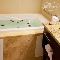 Holiday Inn Express Jacksonville Beach 