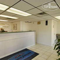Howard Johnson Express Inn Suites - South Tampa Airport