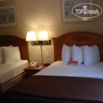 Howard Johnson Hotel - Tampa Airport Stadium