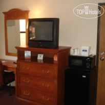Howard Johnson Hotel - Tampa Airport Stadium