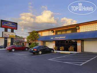 Hotelier's photos Howard Johnson Hotel - Tampa Airport Stadium 2*