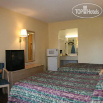 Travelodge Inn & Suites Jacksonville Airport 