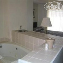 Baymeadows Inn & Suites 