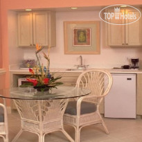 Radisson Resort at the Port 