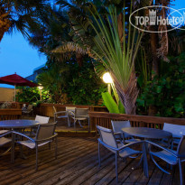 La Quinta Inn & Suites Cocoa Beach Oceanfront Hotel 