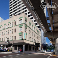 Leamington Hotel-Downtown