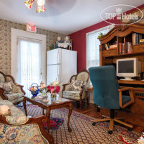 Alling House Bed and Breakfast 