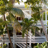 Island City House Hotel Отель