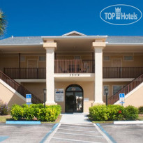 Coastal Waters Inn Отель