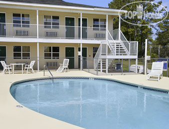 New photos from tourists Super 8 Monticello 2*