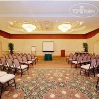 Clarion Hotel Airport Conference Center 