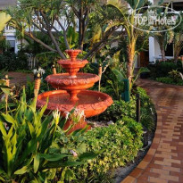 Beachcomber Resort & Villas