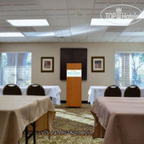 Baymont Inn and Suites Tampa near Busch Gardens USF 