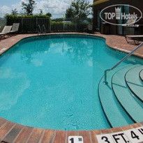 Comfort Suites Fort Pierce Открытый бассейн