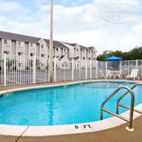 Microtel Inn and Suites Marianna 