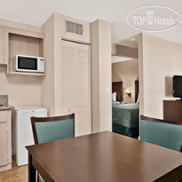 Ramada Inn and Suites Clearwater