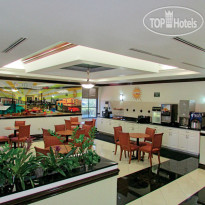 La Quinta Inn & Suites St. Petersburg Northeast 