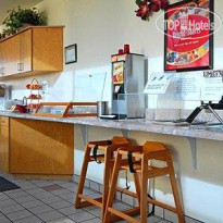 Econo Lodge Lucky Lane 