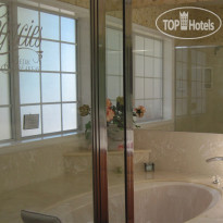 Legacies Bed and Breakfast 