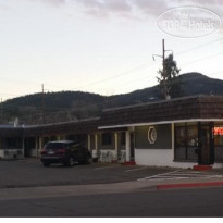 Highlander Motel 