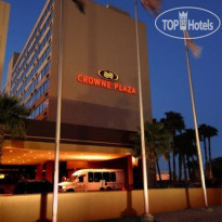 Crowne Plaza Phoenix Airport 