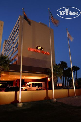 New photos from tourists Crowne Plaza Phoenix Airport 3*