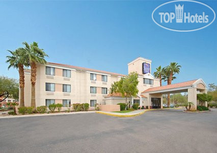 Hotelier's photos Sleep Inn Airport 2*