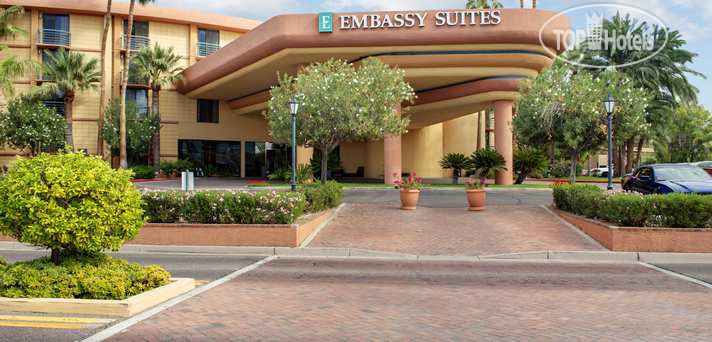 Embassy Suites Phoenix Biltmore