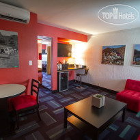 The Clarendon Hotel Phoenixs Urban Retreat