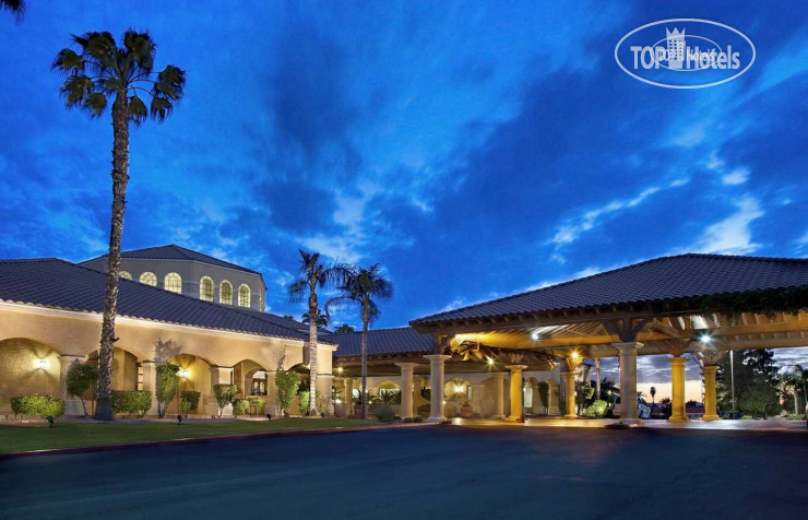 Hotel photo Embassy Suites Phoenix - North 3*