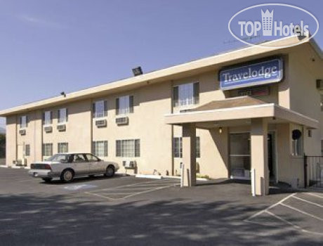 Hotel photo Travelodge Medford 2*