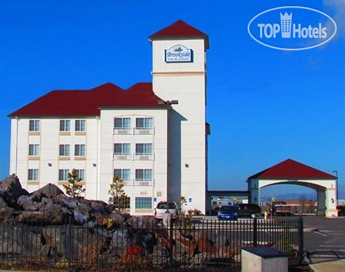 New photos from tourists Brookside Inn & Suites White City