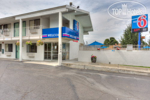 Hotelier's photos Motel 6 Portland Central