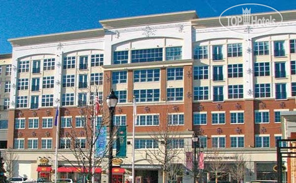 Hotelier's photos Radisson Hotel Milwaukee North Shore 3*