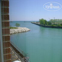 Holiday Inn Harborview - Port Washington 